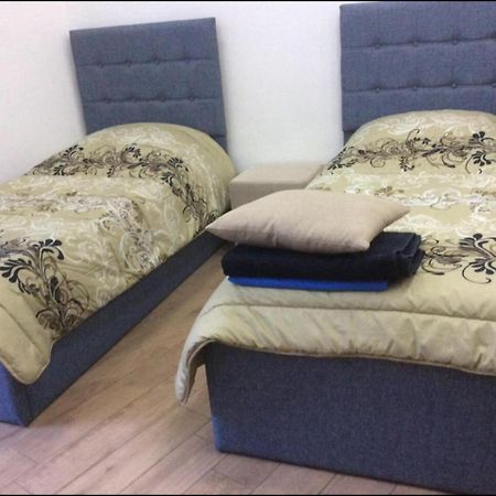 Apartment 18 Saryan Yerevan Bagian luar foto