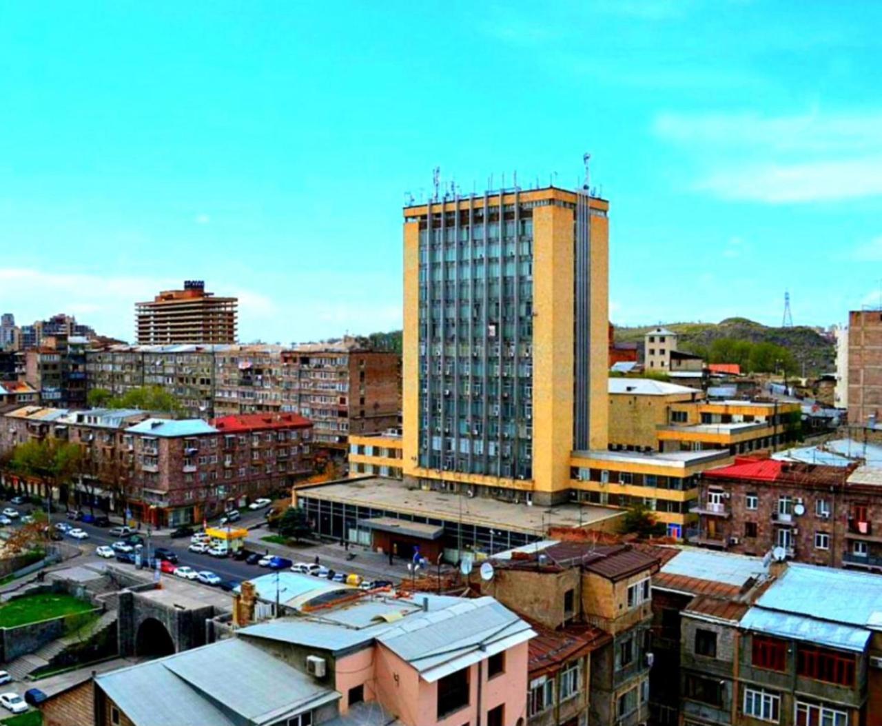Apartment 18 Saryan Yerevan Bagian luar foto